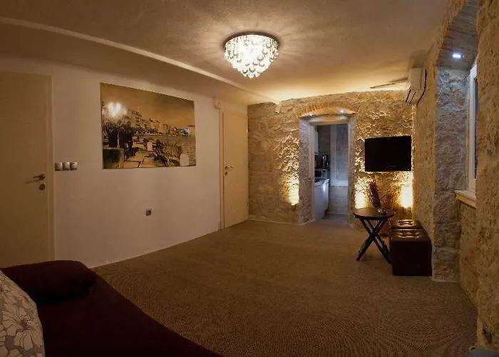 Appartement Veli Varos Split