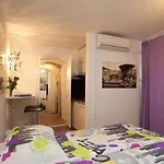 Veli Varos Апартаменты