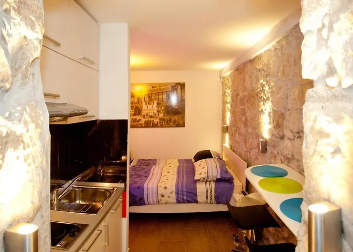 Veli Varos Apartamento Split