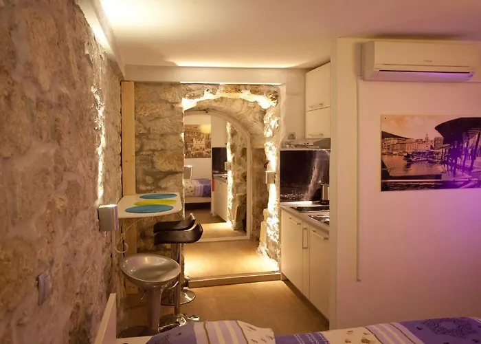 Veli Varos Apartamento Split