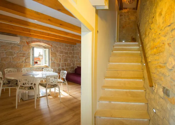 Veli Varos Apartamento *