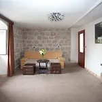 Apartment Veli Varos Split