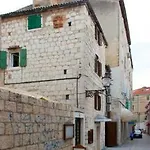 Apartment Veli Varos