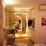 Veli Varos Apartment *