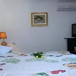 Veli Varos Apartment *