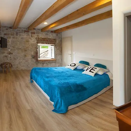 Διαμέρισμα Veli Varos