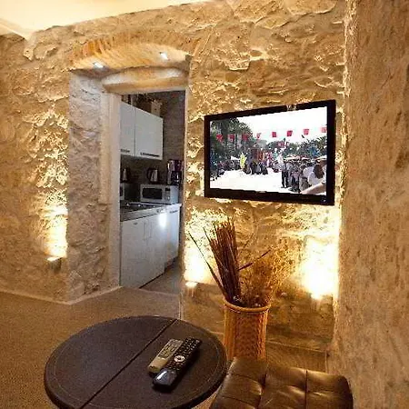 Veli Varos Apartment *